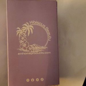 *hibiscus beauty* Ice face roller